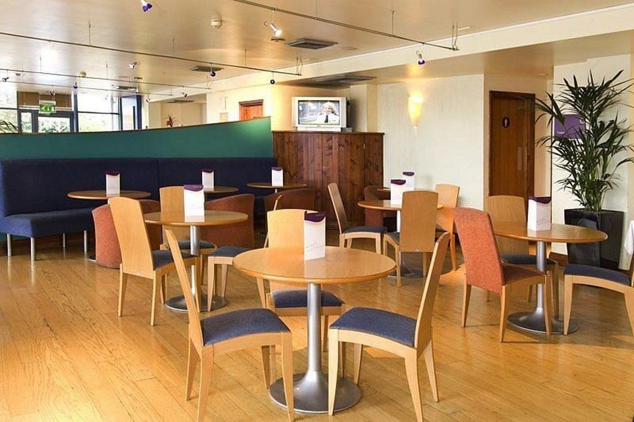 Premier Inn Southampton Airport North Stoneham Exterior photo